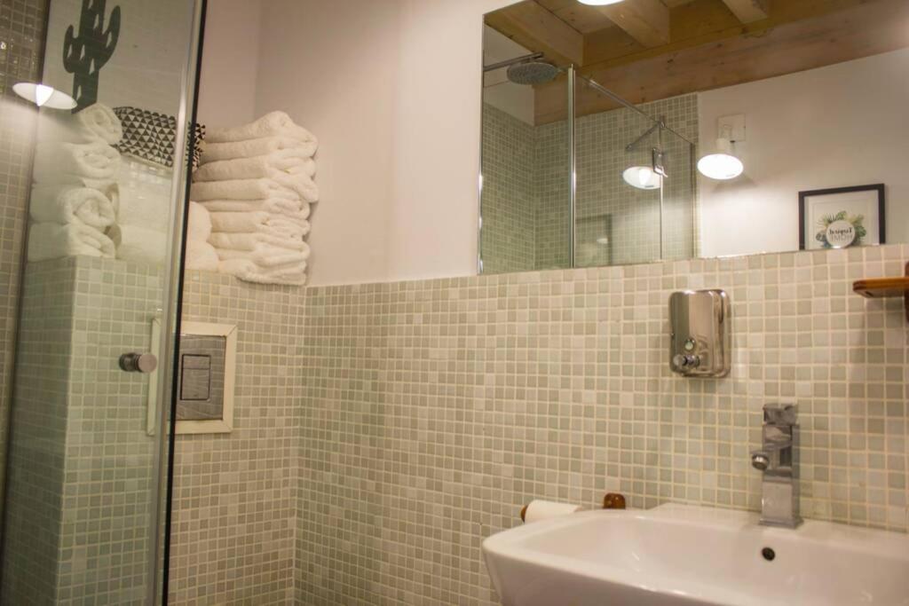 Apartament Tu Hogar En El Camino. Burgos Centro. Vut. Wifi Zewnętrze zdjęcie